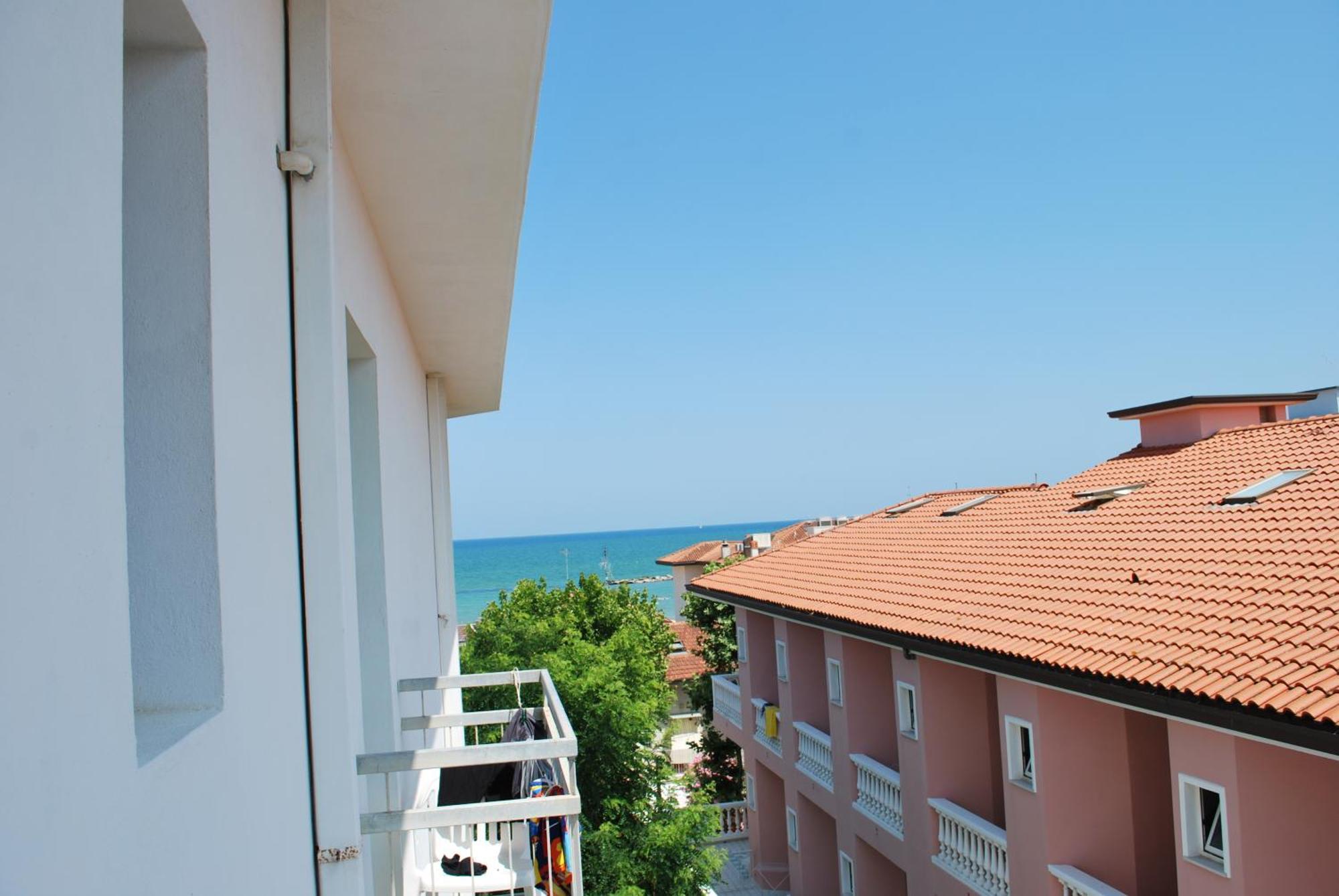 Hotel Villa Verde San Mauro Mare Exterior photo